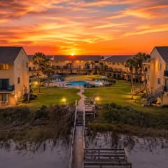 St Augustine Beachfront Condo with Heated Pool