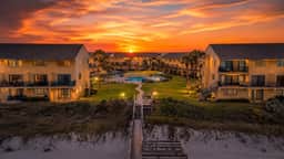 Oceanfront Condo with Pool and Beach Access - Image 5