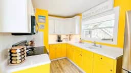 Walk 2 Beach, Pet Friendly, 2BR - Image 4