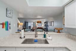 2BR Ocean View | Steps to Sand, Pool, Tennis - Image 5