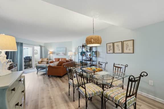 2BR Ocean View | Steps to Sand, Pool, Tennis - Image 4