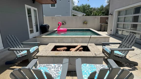 St. Augustine House: Private Pool, Beach & Pets